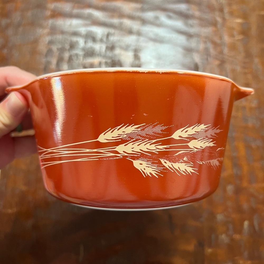PYREX | Autumn Harvest vintage round casserole with lid